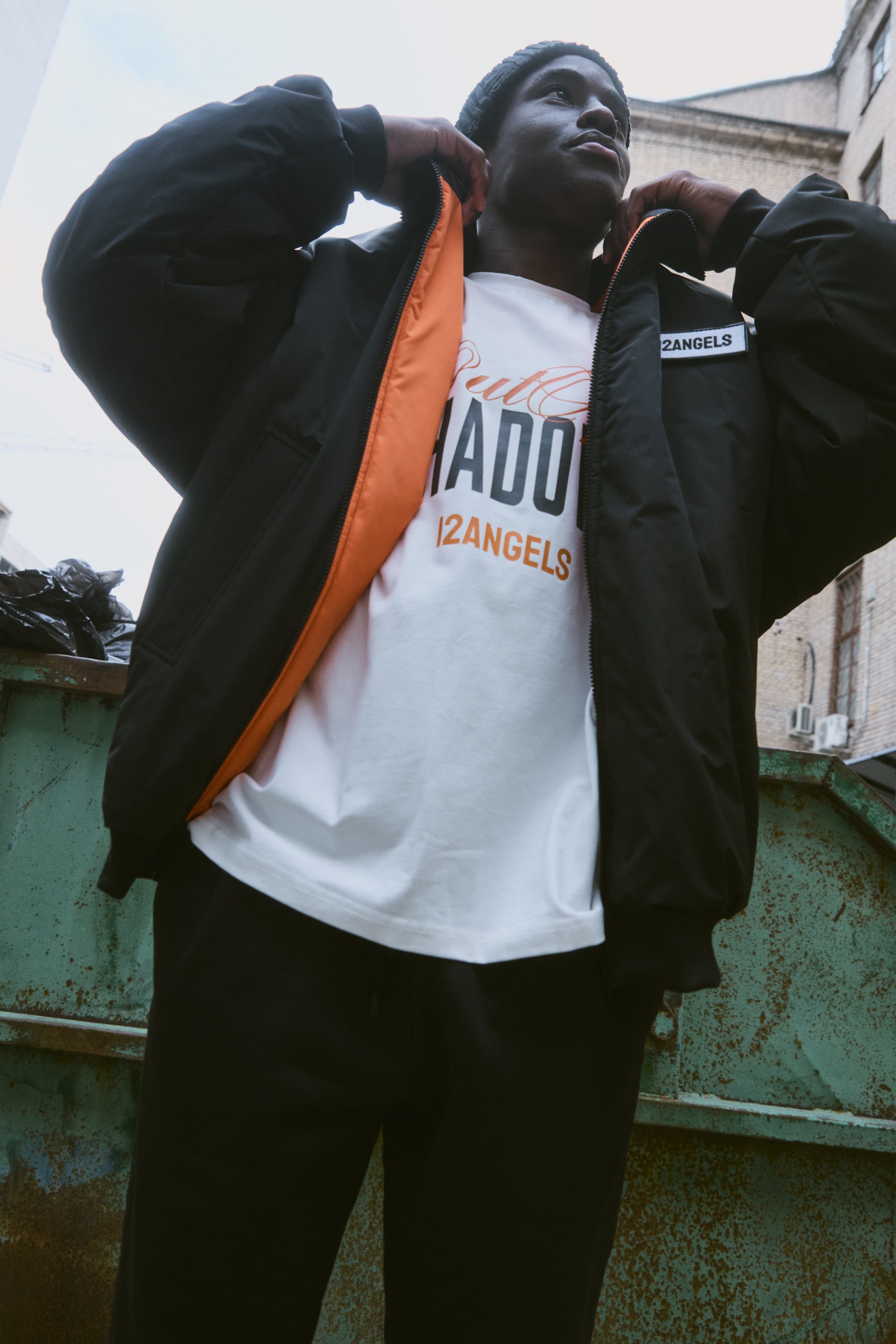 4L0A2807_resized Двухсторонний бомбер OVERSIZE (А49) — изображение 1